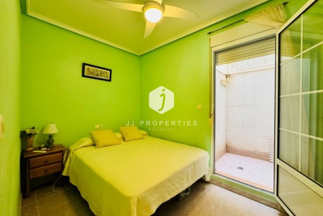 Resale - Apartment / flat -
La Mata - Costa Blanca