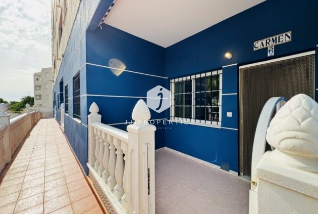 Resale - Apartment / flat -
La Mata - Costa Blanca