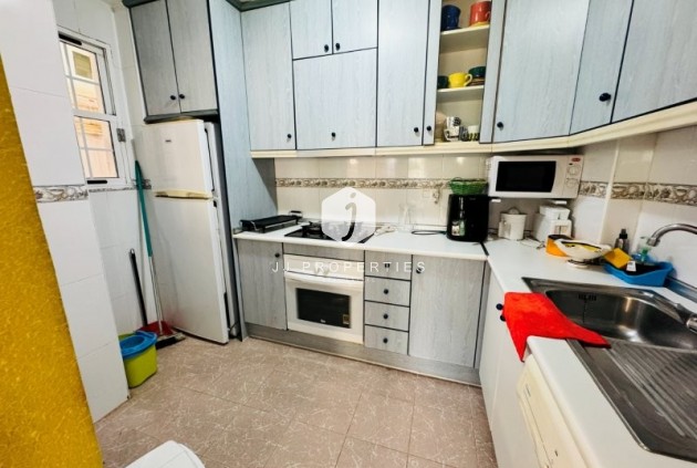 Resale - Apartment / flat -
La Mata - Costa Blanca