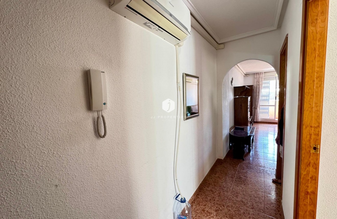 D'occasion - Attique -
Torrevieja - Costa Blanca