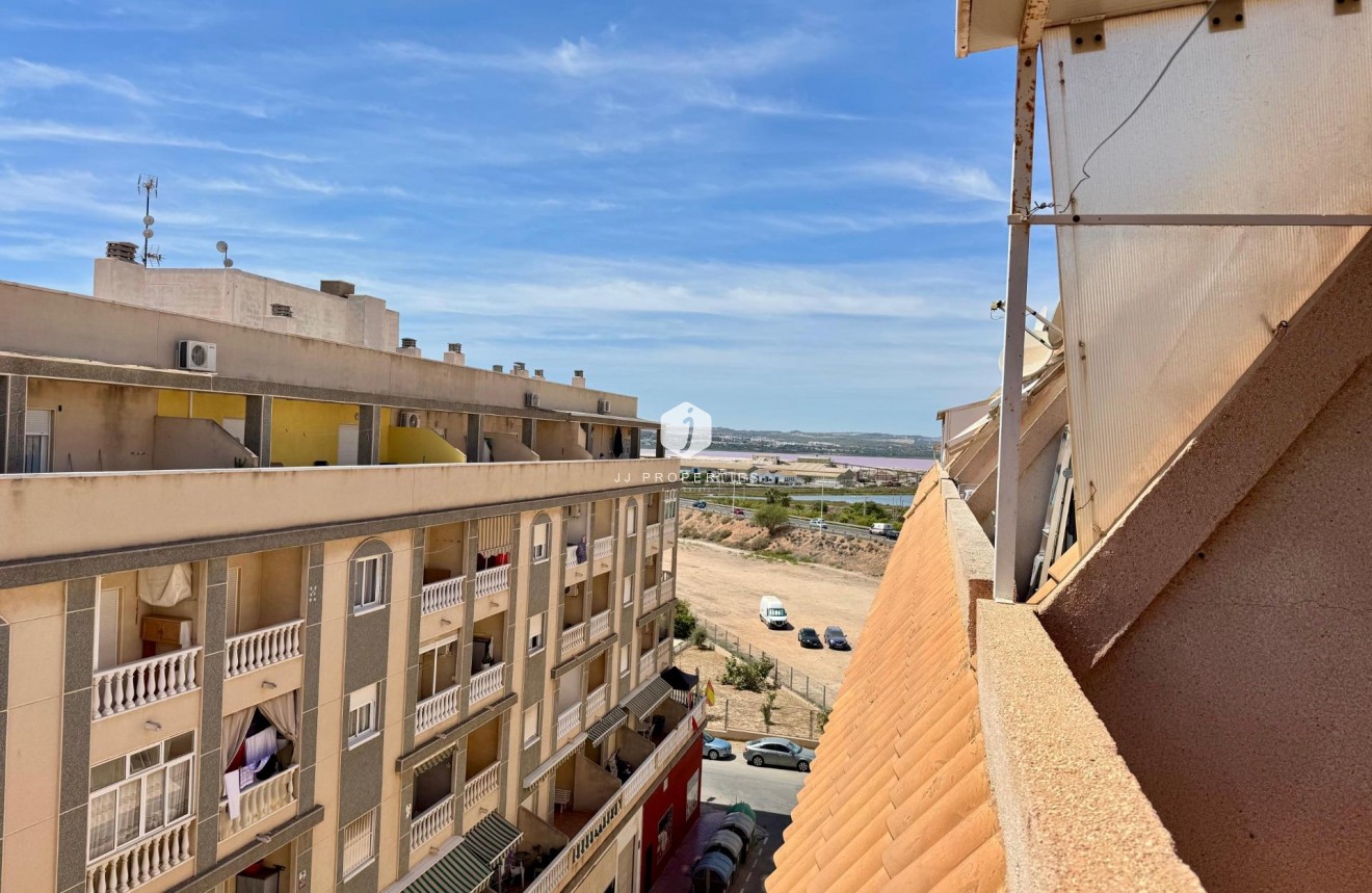 D'occasion - Attique -
Torrevieja - Costa Blanca