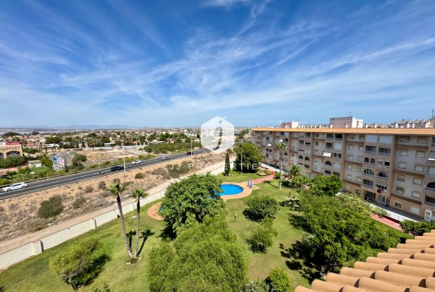 D'occasion - Attique -
Torrevieja - Costa Blanca