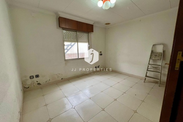 Resale - Apartment / flat -
Torrevieja - Centro