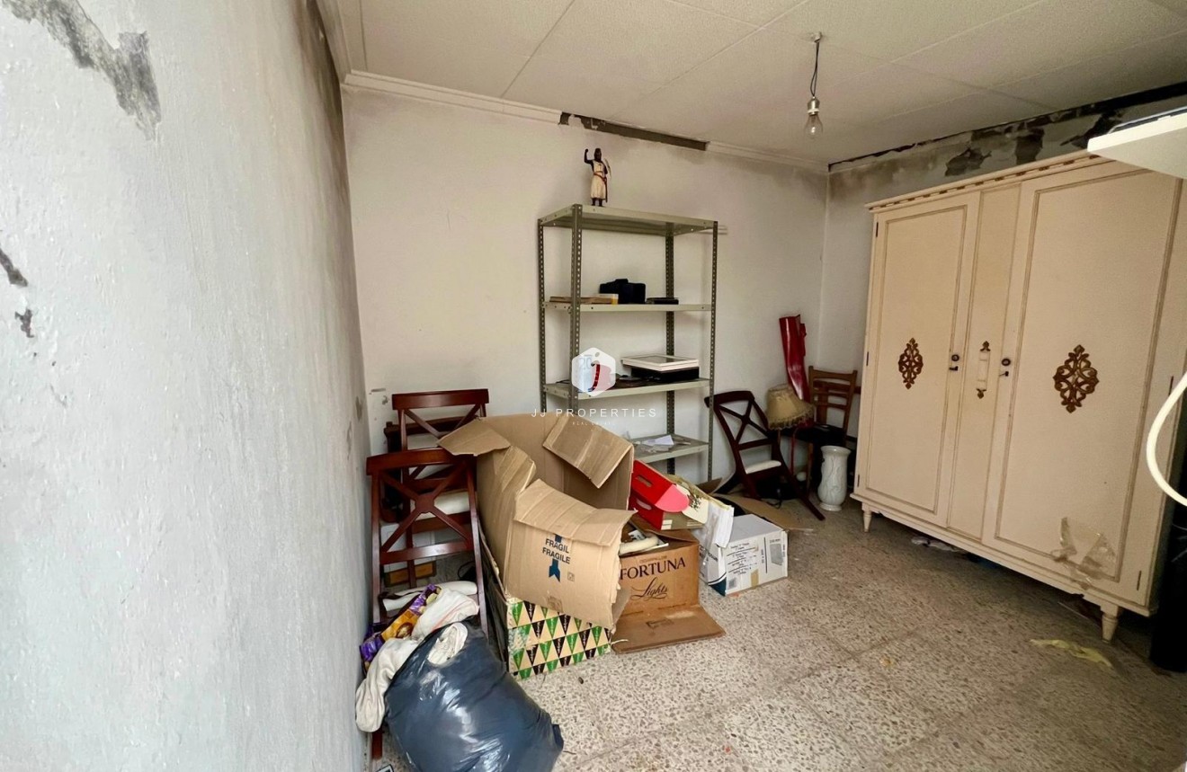 Resale - Apartment / flat -
Torrevieja - Centro