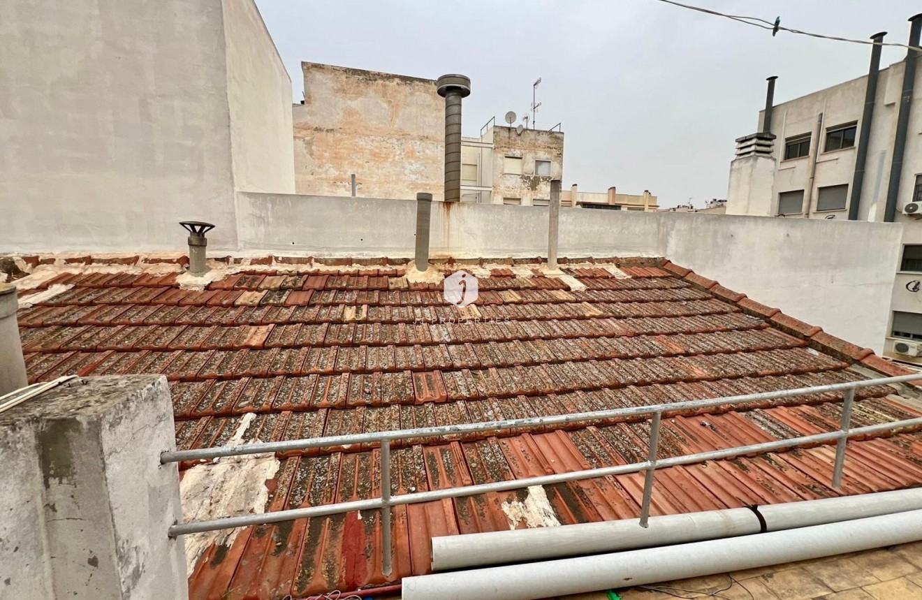 Resale - Apartment / flat -
Torrevieja - Centro