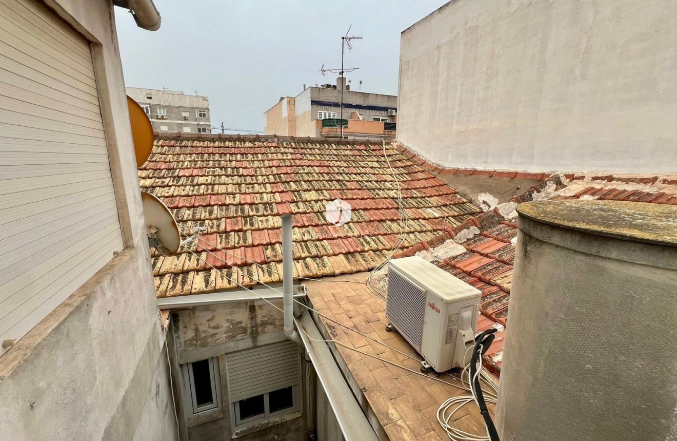 Resale - Apartment / flat -
Torrevieja - Centro
