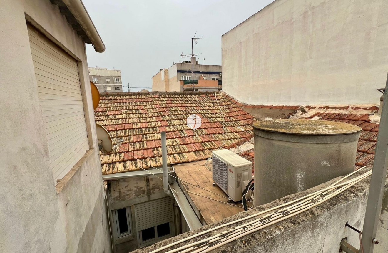 Resale - Apartment / flat -
Torrevieja - Centro