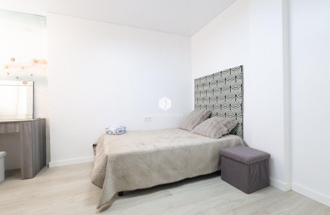 Tweedehands - Appartement / flat -
Torrevieja - Costa Blanca