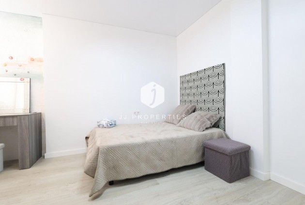 Tweedehands - Appartement / flat -
Torrevieja - Costa Blanca