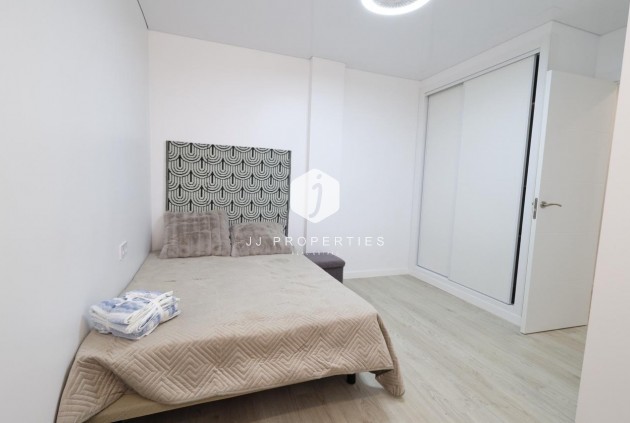 Tweedehands - Appartement / flat -
Torrevieja - Costa Blanca