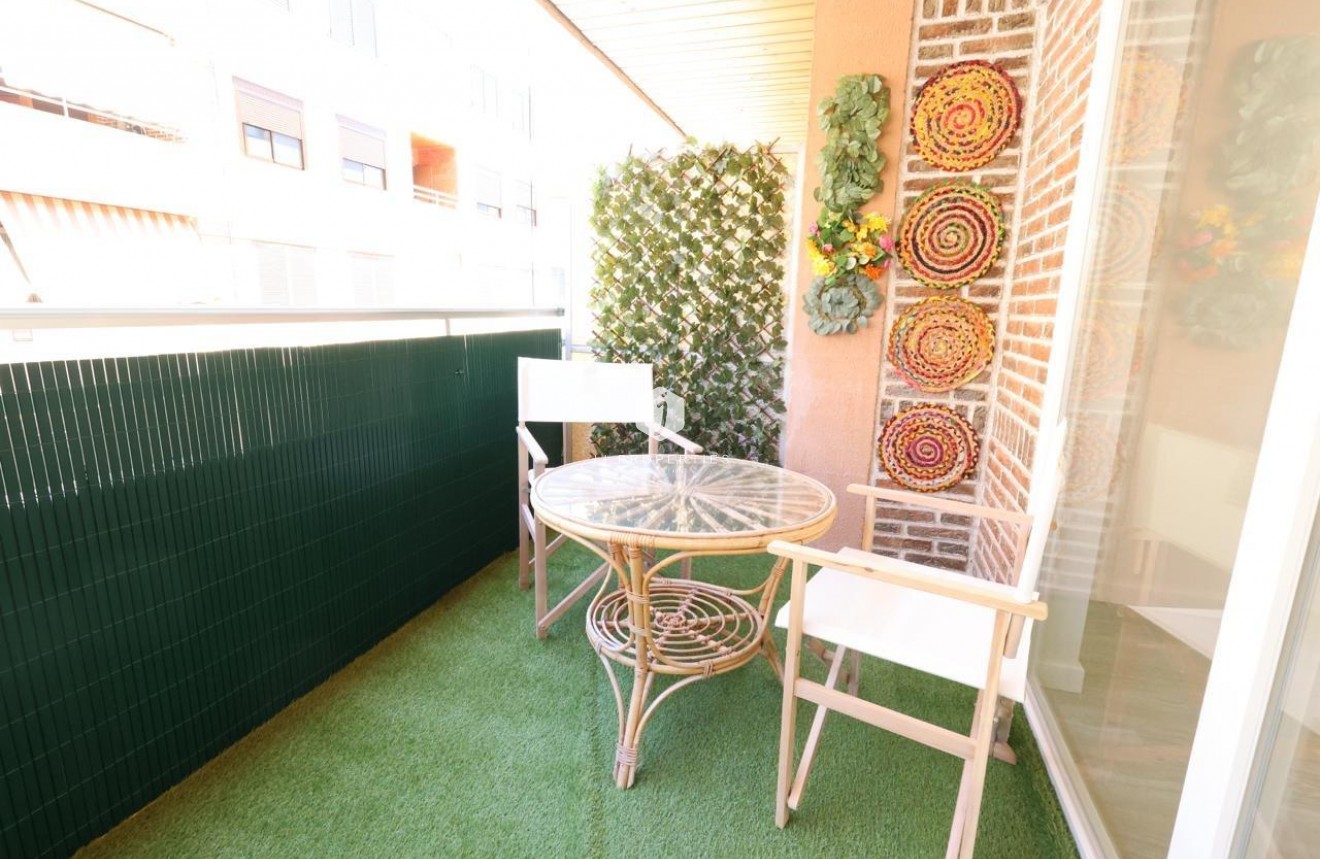 Tweedehands - Appartement / flat -
Torrevieja - Costa Blanca