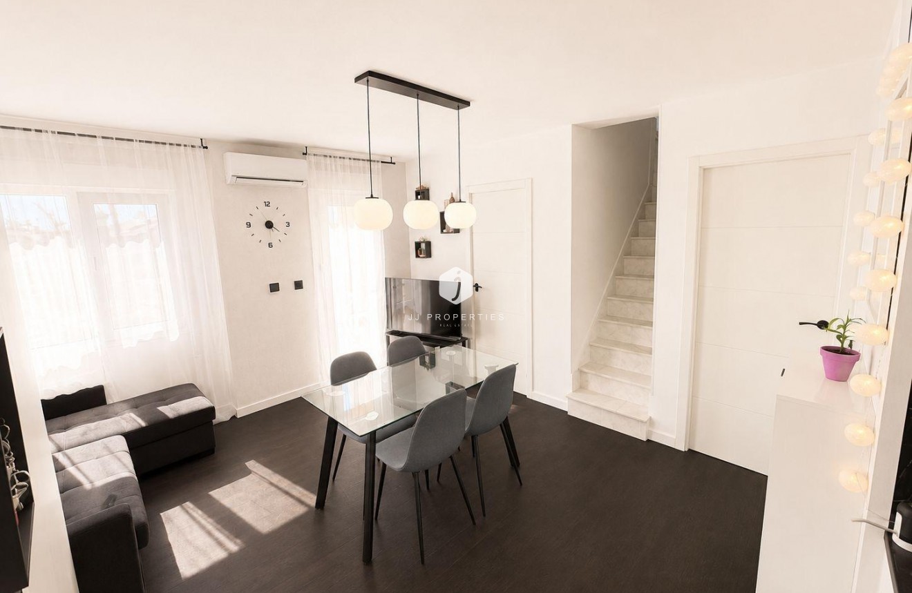 Resale - Bungalow -
Torrevieja - Carrefour
