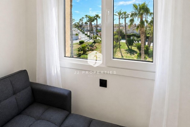Resale - Bungalow -
Torrevieja - Carrefour