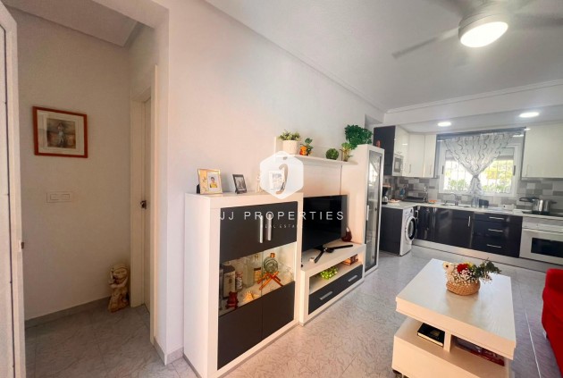 Tweedehands - Bungalow -
Torrevieja - Torrejón