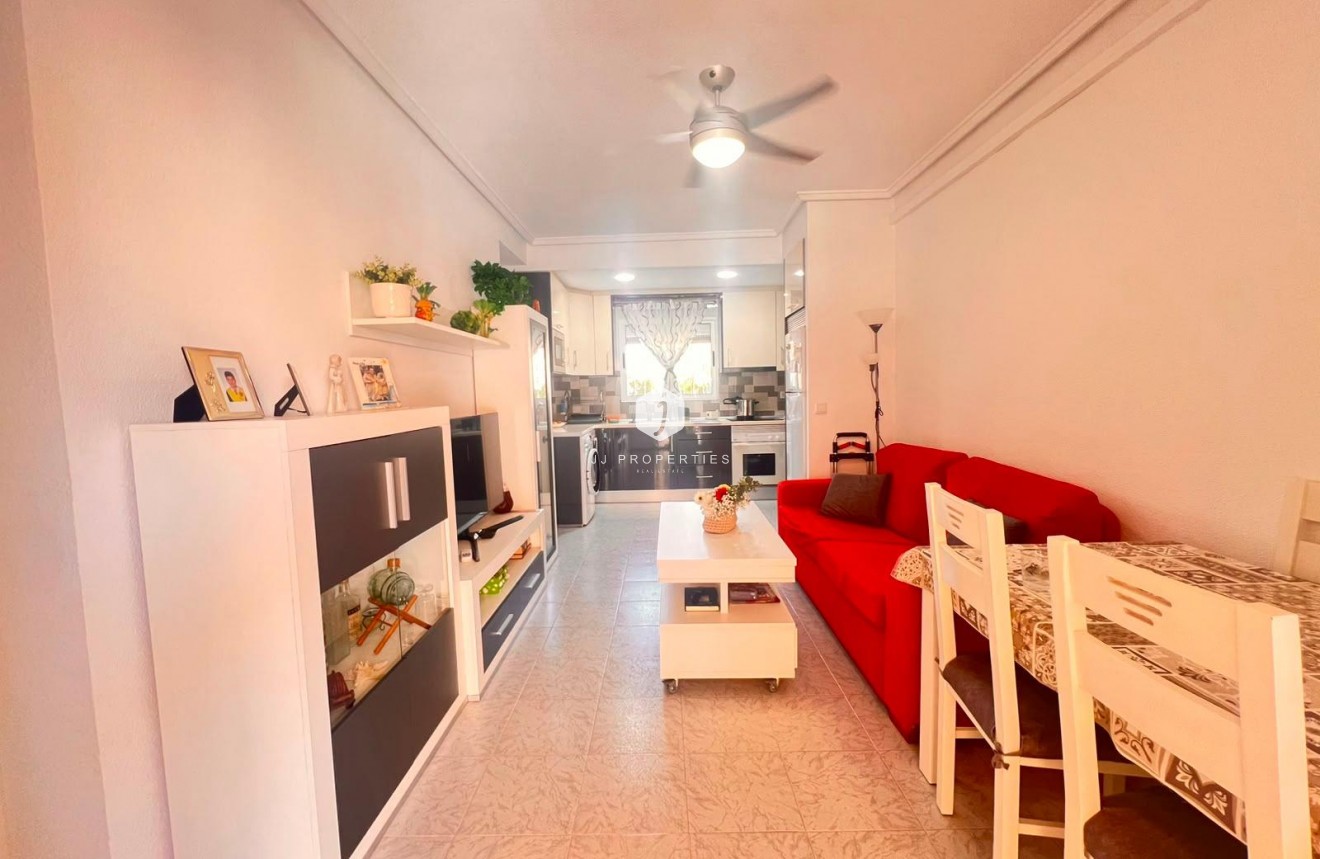 Tweedehands - Bungalow -
Torrevieja - Torrejón