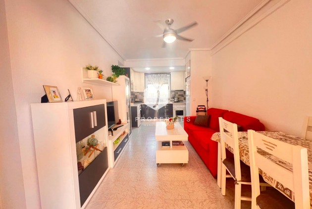Tweedehands - Bungalow -
Torrevieja - Torrejón