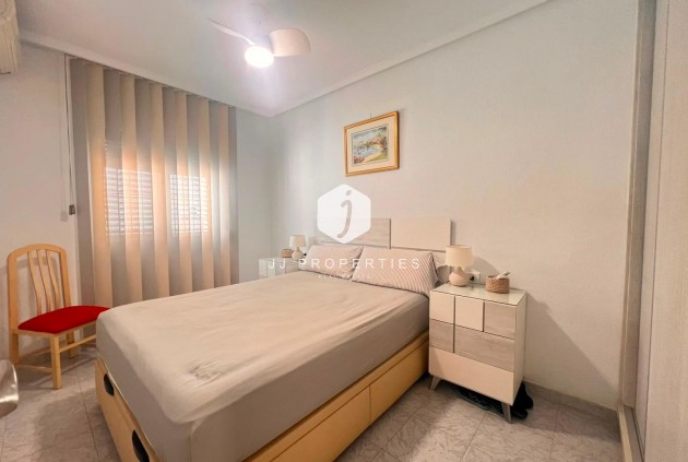 Tweedehands - Bungalow -
Torrevieja - Torrejón