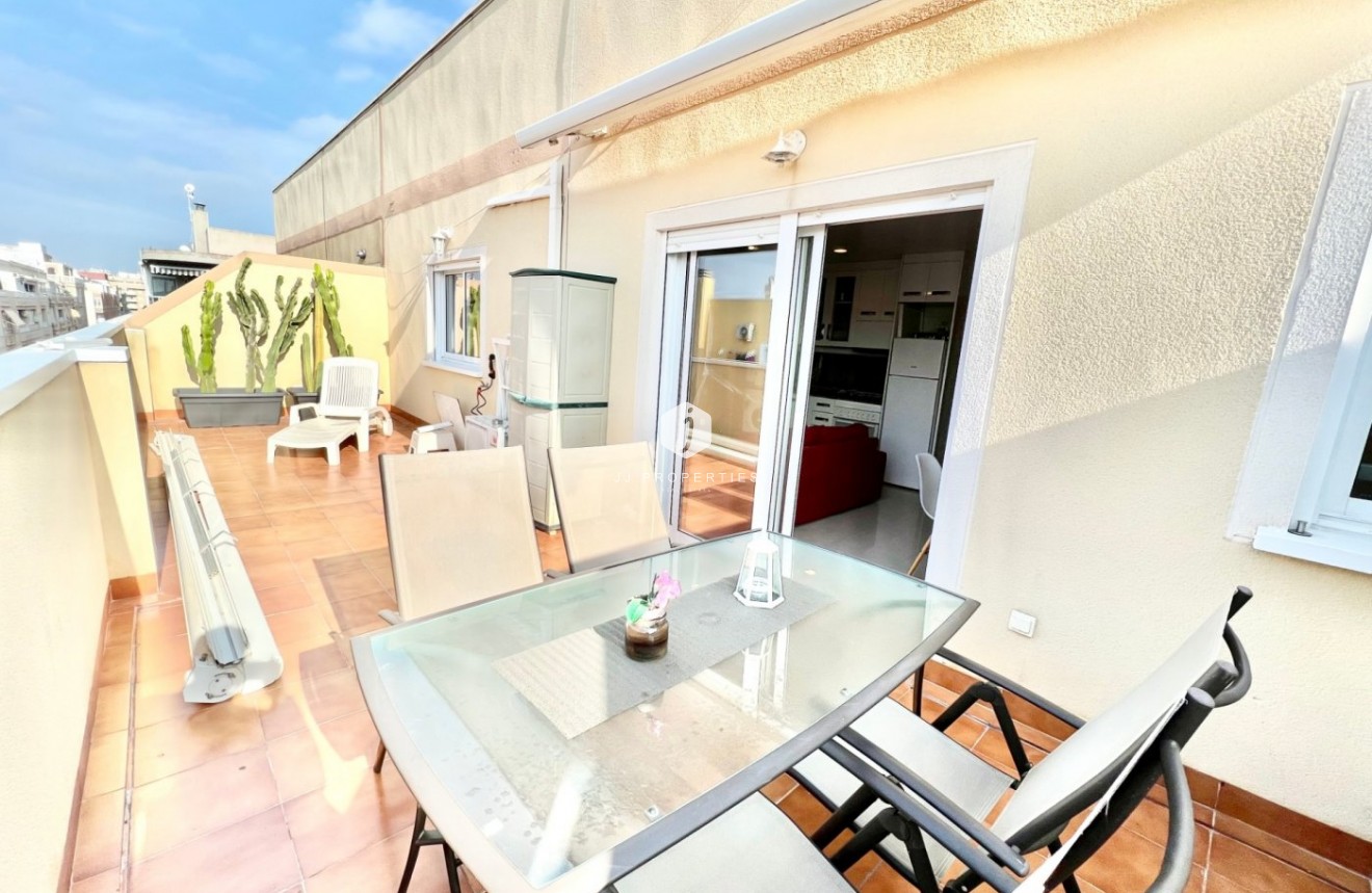 D'occasion - Attique -
Torrevieja - Centro
