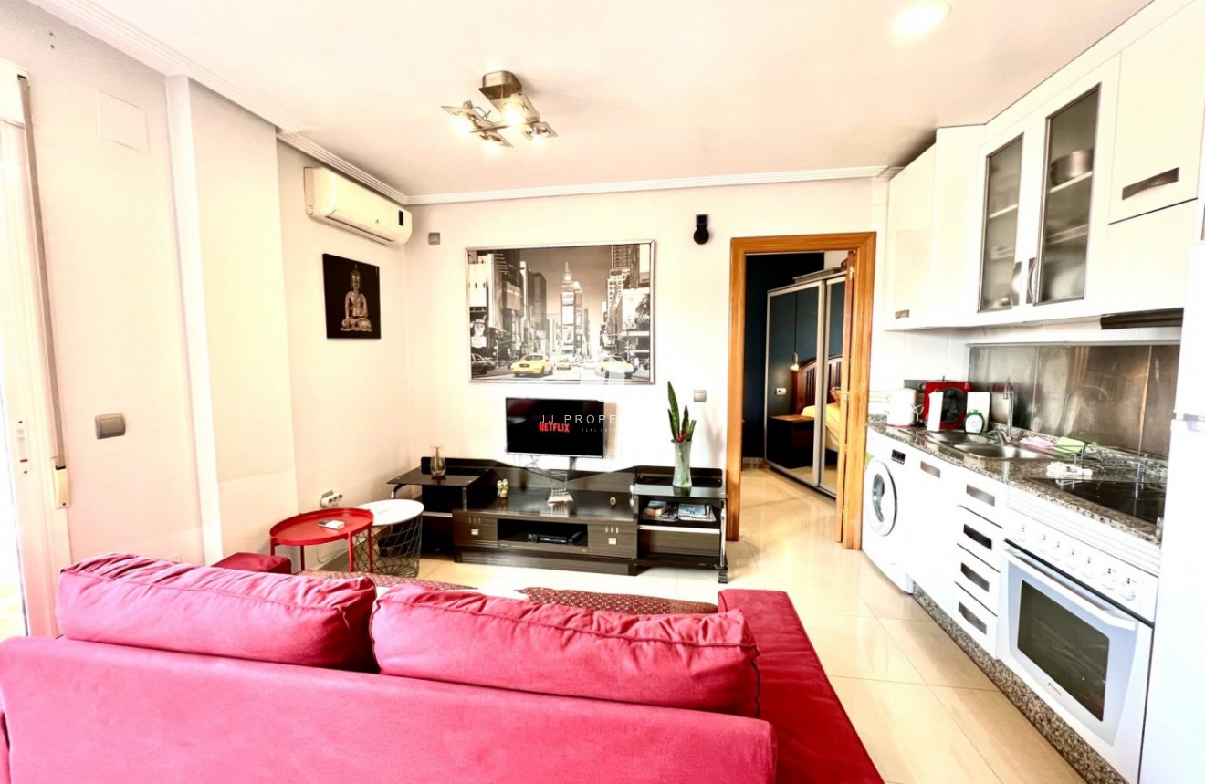 D'occasion - Attique -
Torrevieja - Centro