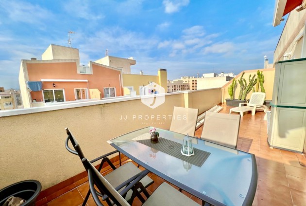 D'occasion - Attique -
Torrevieja - Centro