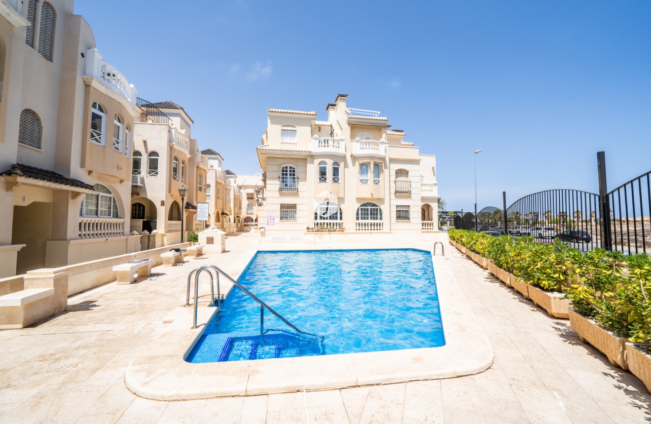 Aus zweiter Hand - Wohnung -
Torrevieja - aguas nuevas