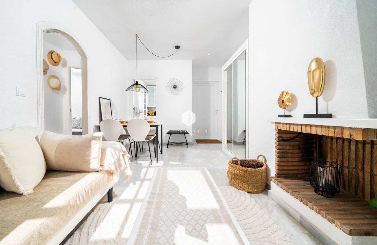Aus zweiter Hand - Wohnung -
Torrevieja - aguas nuevas