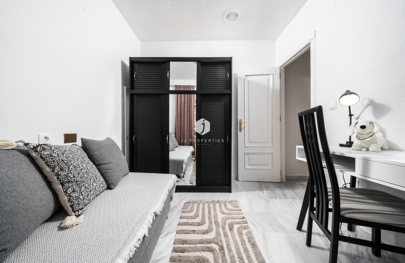 Aus zweiter Hand - Wohnung -
Torrevieja - aguas nuevas