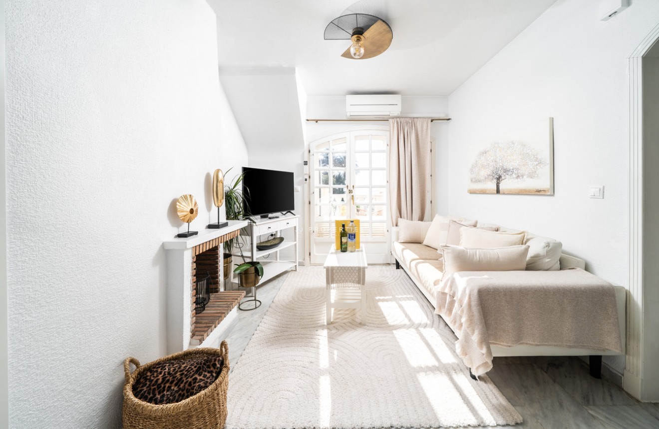 Aus zweiter Hand - Wohnung -
Torrevieja - aguas nuevas
