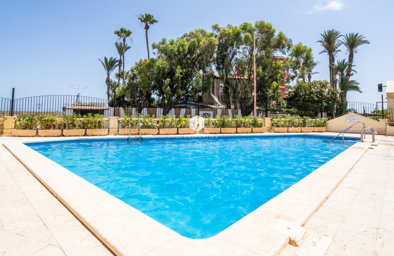 Aus zweiter Hand - Wohnung -
Torrevieja - aguas nuevas