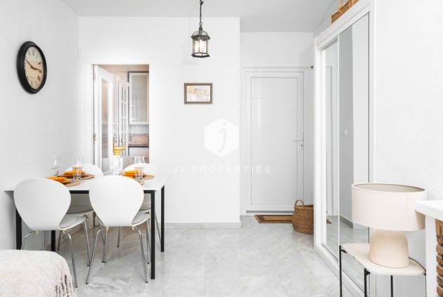 Aus zweiter Hand - Wohnung -
Torrevieja - aguas nuevas