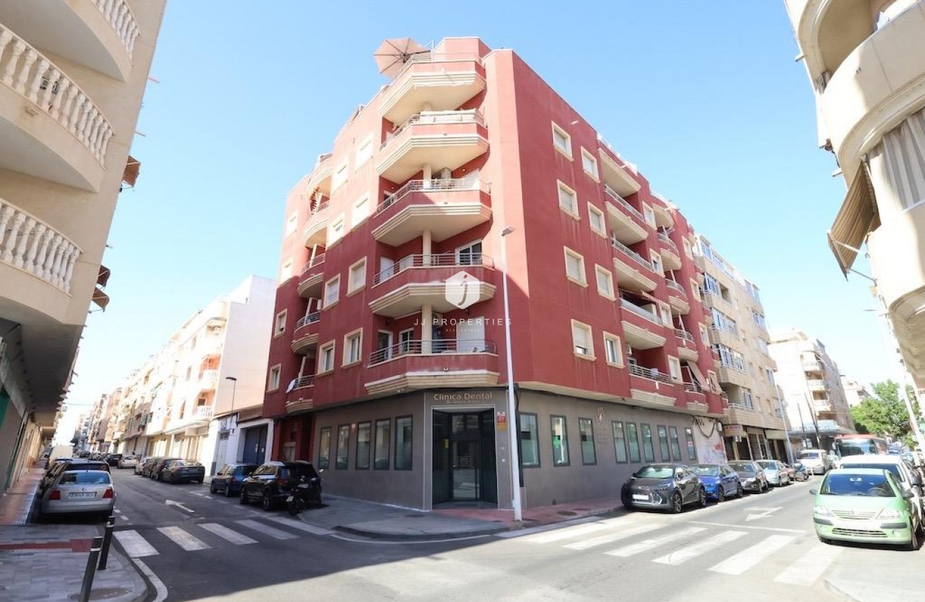Tweedehands - Appartement / flat -
Torrevieja - Costa Blanca