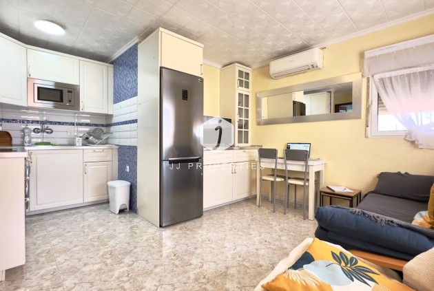 Tweedehands - Bungalow -
Torrevieja - Torretas