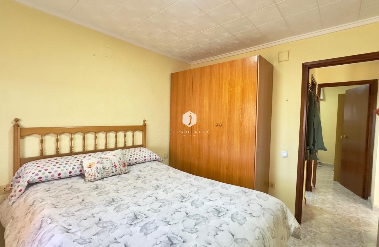 Tweedehands - Bungalow -
Torrevieja - Torretas