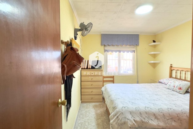 Tweedehands - Bungalow -
Torrevieja - Torretas