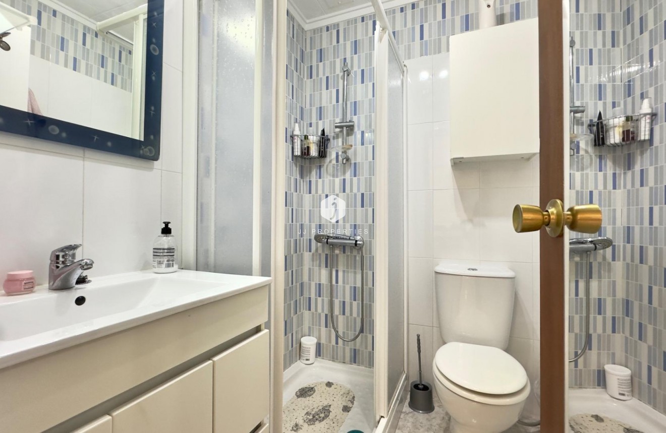 Tweedehands - Bungalow -
Torrevieja - Torretas
