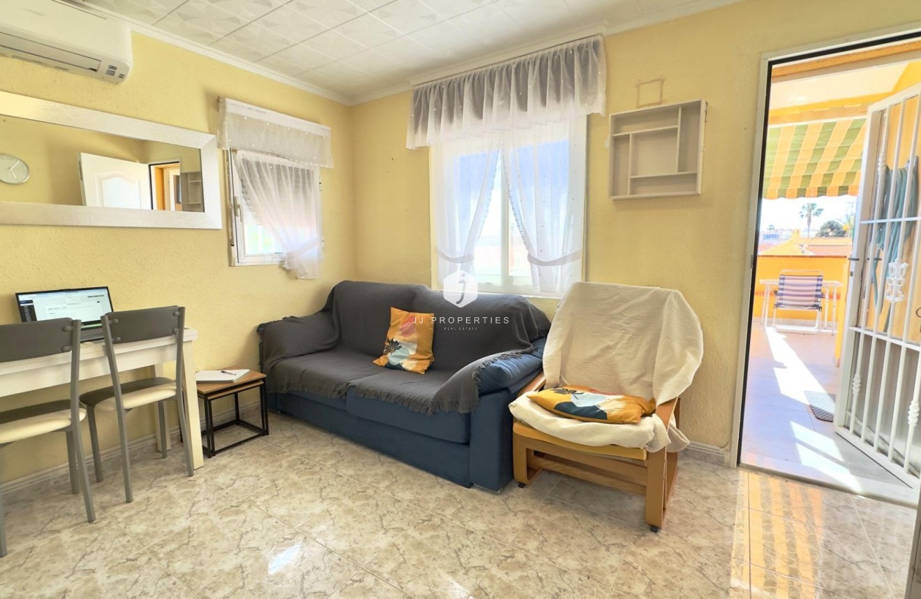 Tweedehands - Bungalow -
Torrevieja - Torretas