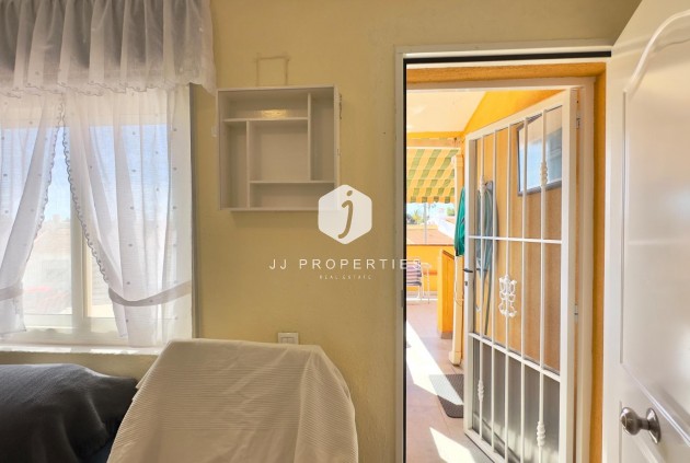 Tweedehands - Bungalow -
Torrevieja - Torretas