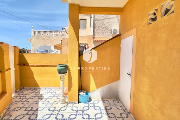 Tweedehands - Bungalow -
Torrevieja - Torretas