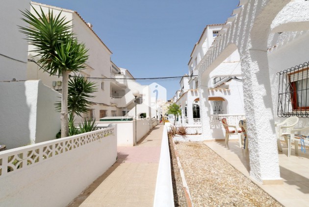Tweedehands - Bungalow -
Torrevieja - El Acequión - Los Náufragos