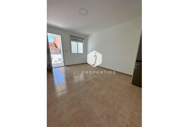 Tweedehands - Bungalow -
Torrevieja - La Siesta - El Salado - Torreta