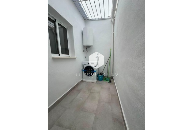 Tweedehands - Bungalow -
Torrevieja - La Siesta - El Salado - Torreta