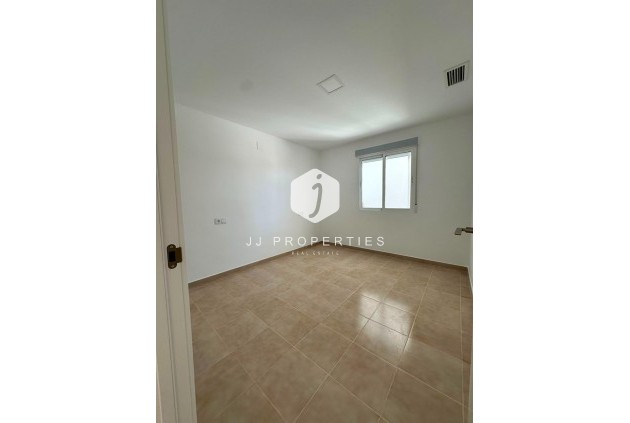 Tweedehands - Bungalow -
Torrevieja - La Siesta - El Salado - Torreta