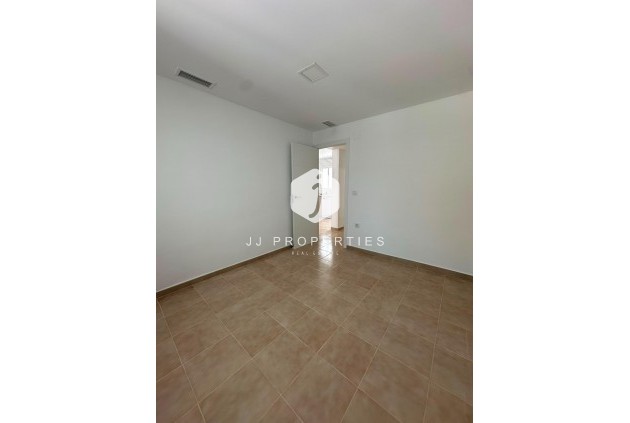 Tweedehands - Bungalow -
Torrevieja - La Siesta - El Salado - Torreta