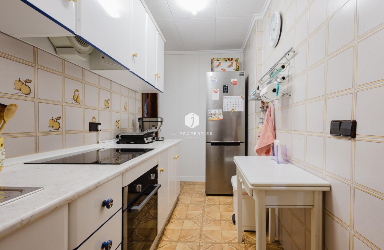 Resale - Apartment / flat -
Torrevieja - Costa Blanca