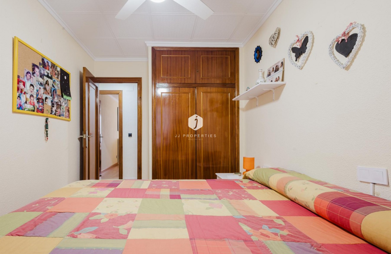 Resale - Apartment / flat -
Torrevieja - Costa Blanca