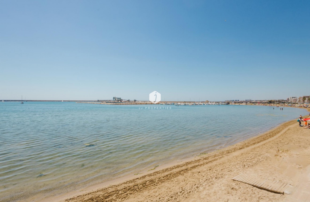 Resale - Apartment / flat -
Torrevieja - Costa Blanca