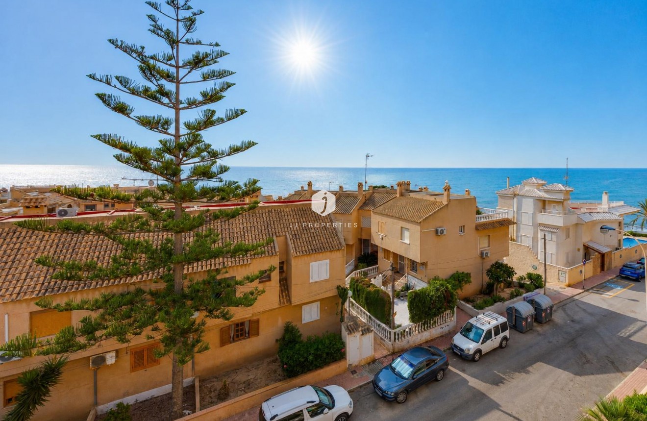 Tweedehands - Appartement / flat -
Torrevieja - Costa Blanca