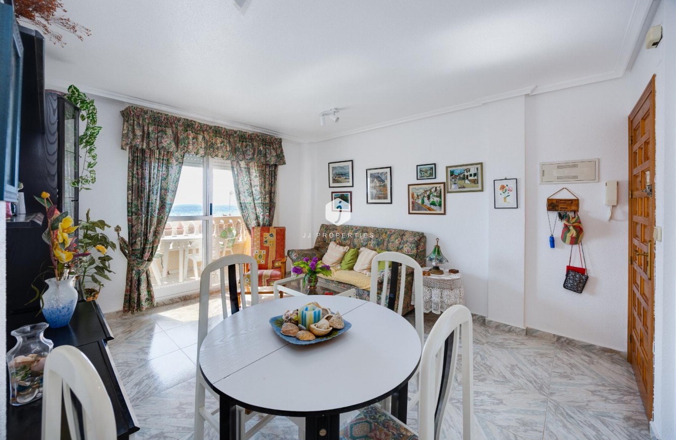 Tweedehands - Appartement / flat -
Torrevieja - Costa Blanca
