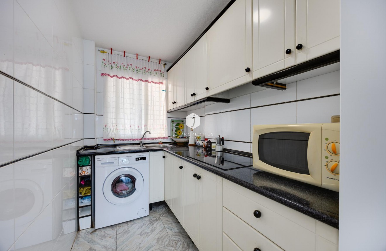 Tweedehands - Appartement / flat -
Torrevieja - Costa Blanca