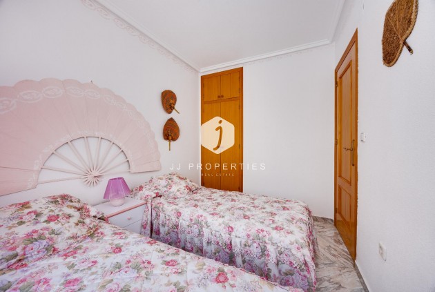Tweedehands - Appartement / flat -
Torrevieja - Costa Blanca